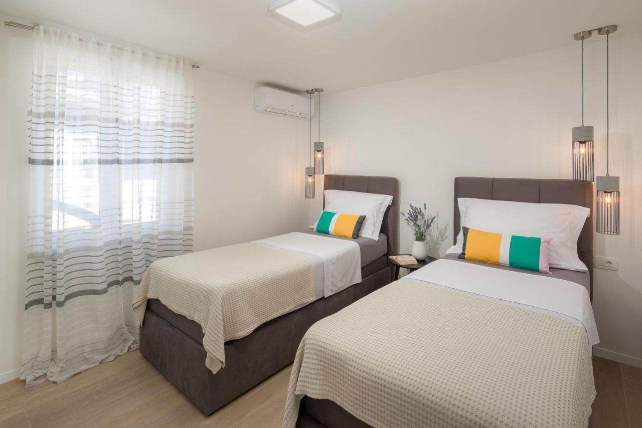 טרוגיר Villa Roko- The Spacious Luxury מראה חיצוני תמונה
