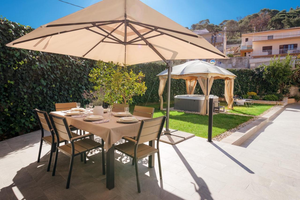 טרוגיר Villa Roko- The Spacious Luxury מראה חיצוני תמונה