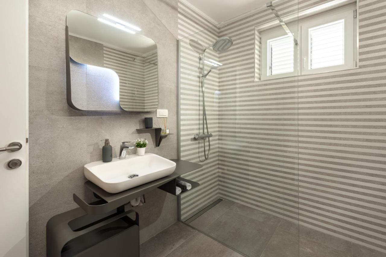 טרוגיר Villa Roko- The Spacious Luxury מראה חיצוני תמונה
