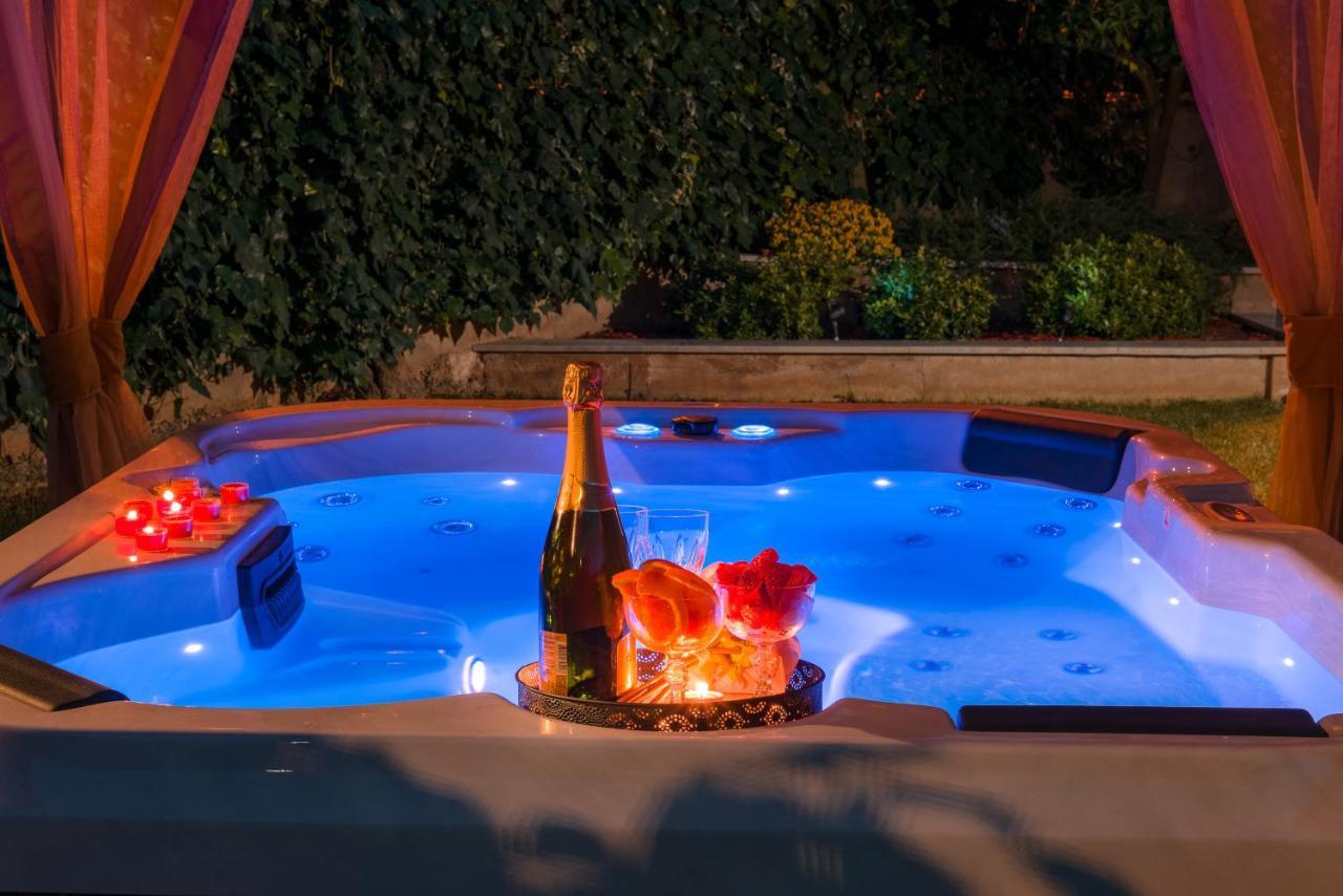 טרוגיר Villa Roko- The Spacious Luxury מראה חיצוני תמונה